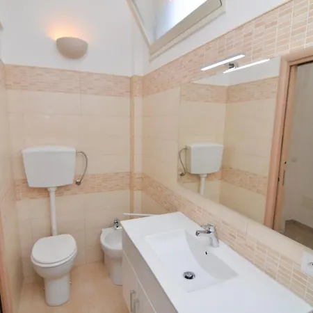 Casa Nzinu A 170 Mt Dal Mare Di *