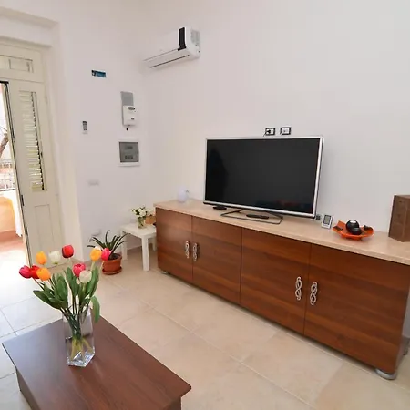 Casa Nzinu A 170 Mt Dal Mare Di Holiday home Torre Colimena
