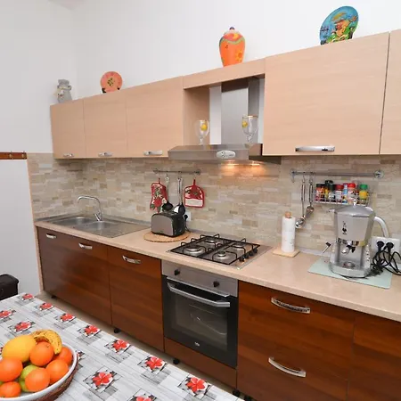 Casa Nzinu A 170 Mt Dal Mare Di *